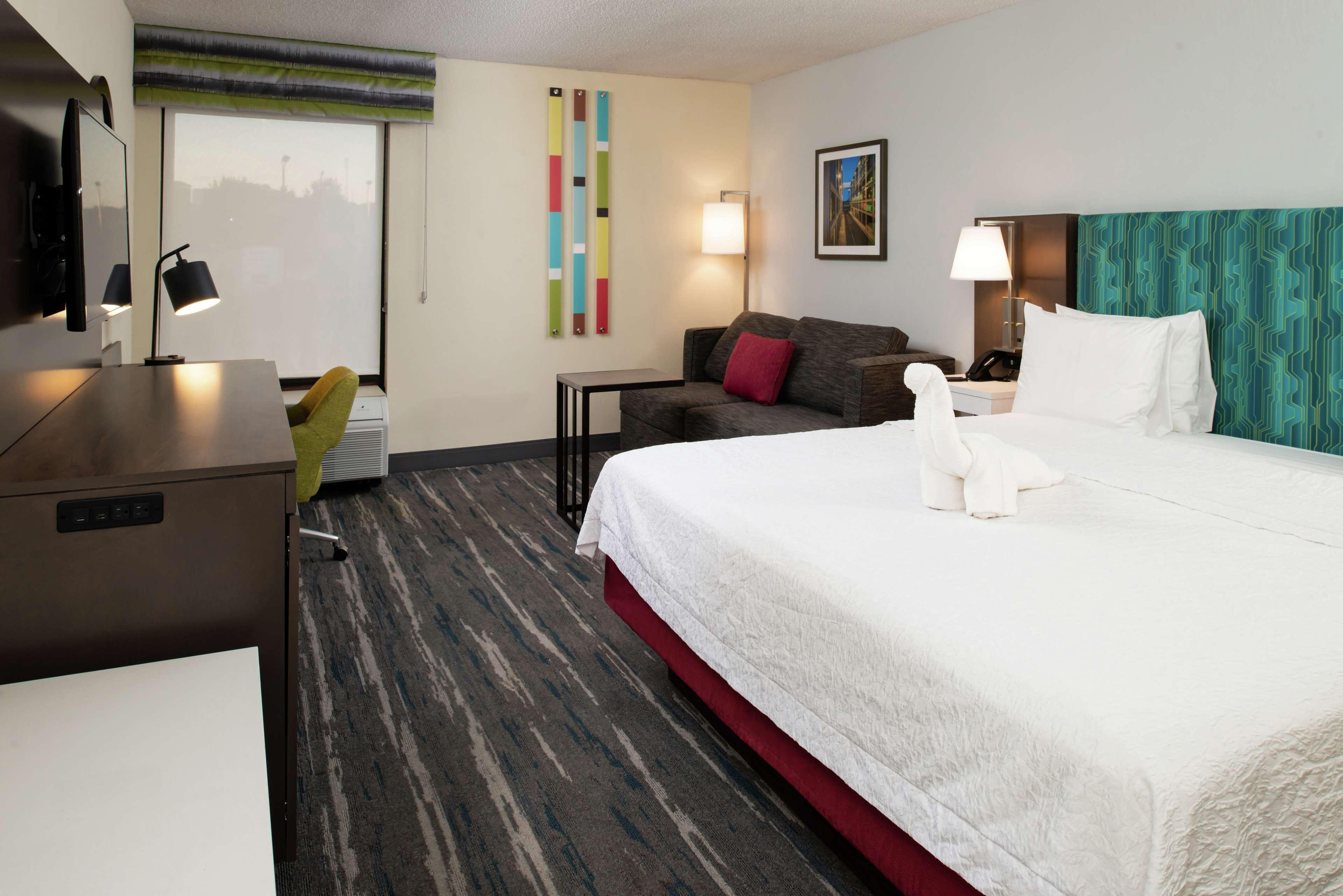 Hampton Inn Greensboro Airport Eksteriør billede