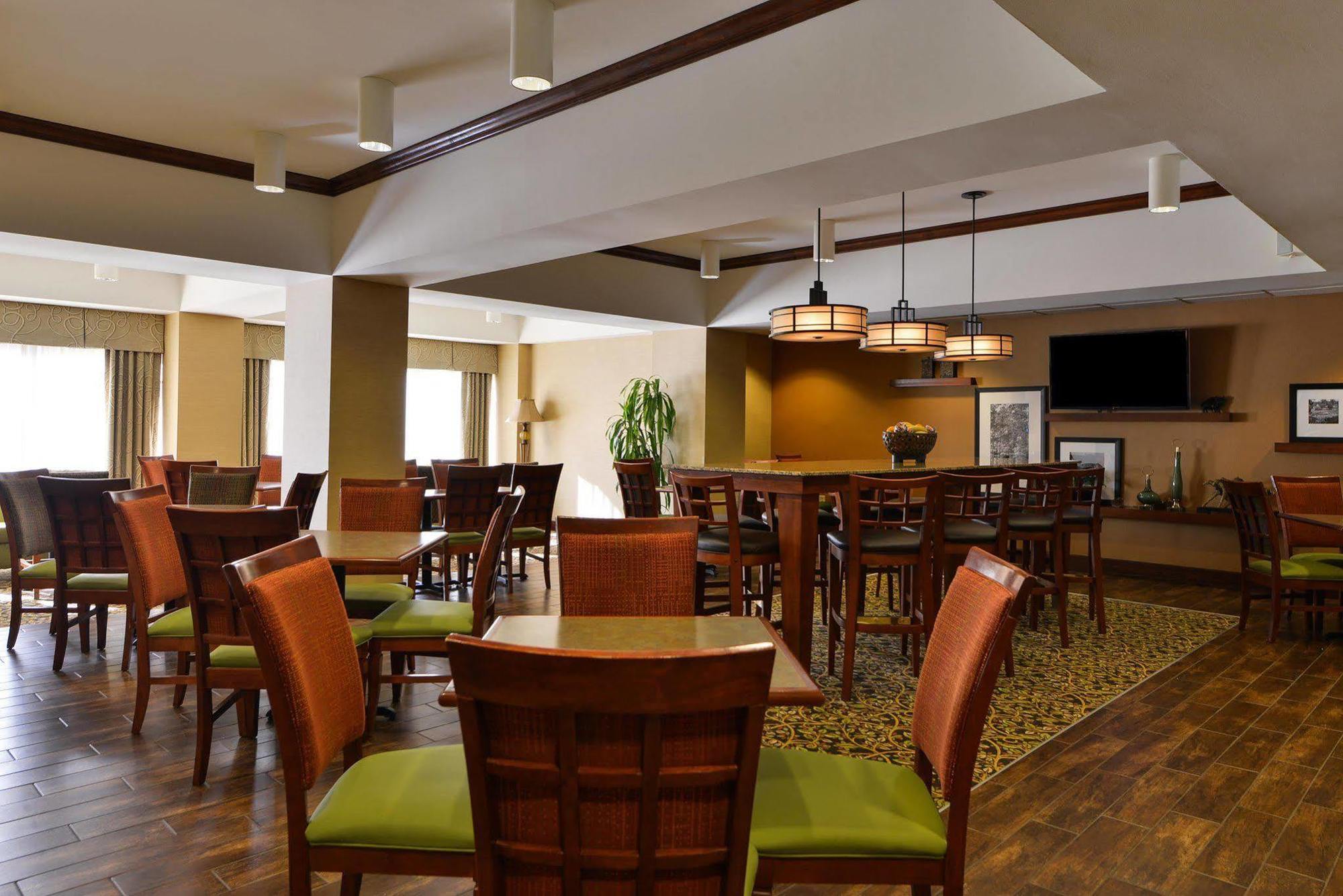 Hampton Inn Greensboro Airport Eksteriør billede